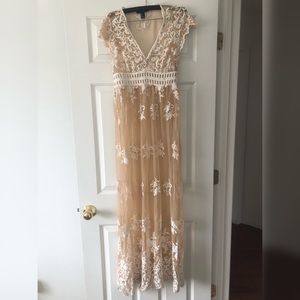 Lace maxi dress